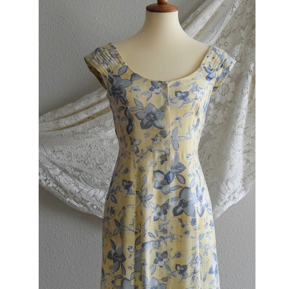 VTG| 90's blue floral on canary yellow rayon dress - Picture 4 of 5